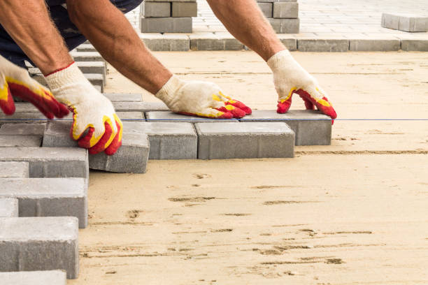 Best Driveway Paving Contractor  in Middle Valley, TN